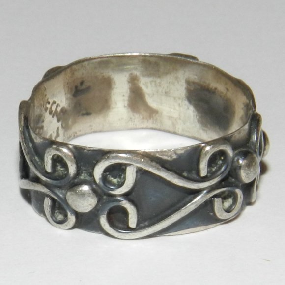 Sterling Silver Ring For Women Size 6 Made In Mexico - Picture 1 of 11